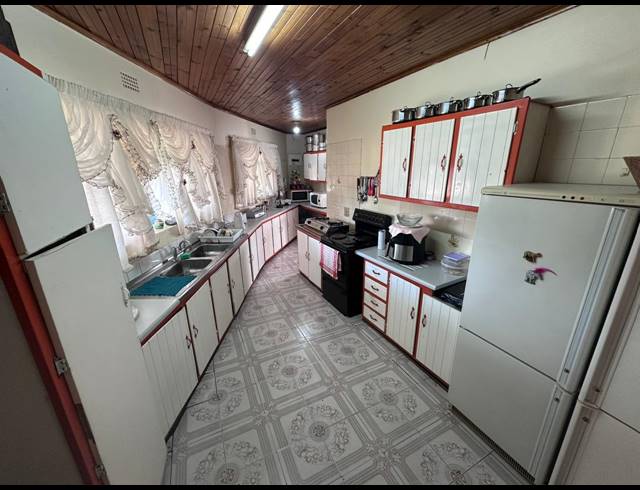 3 BEDROOM HOUSE FOR SALE IN WOODLANDS